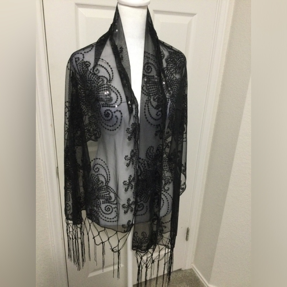 Vimate Black Sequin Shawl